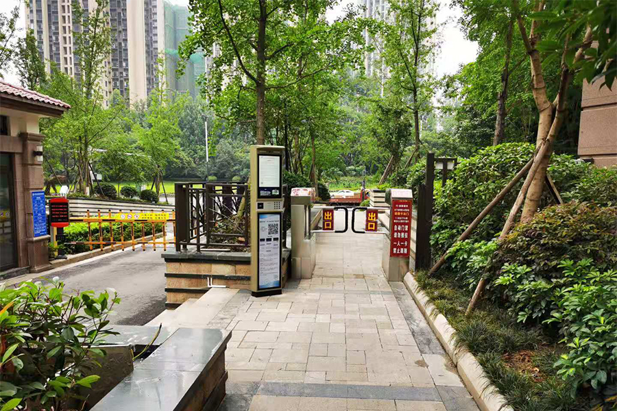 山水（shuǐ）四季城